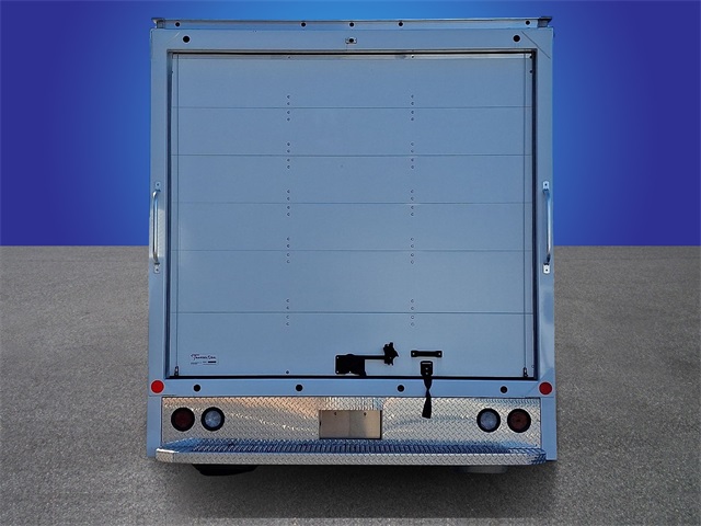 Used 2024 Ford E-450 Cutaway - photo 28