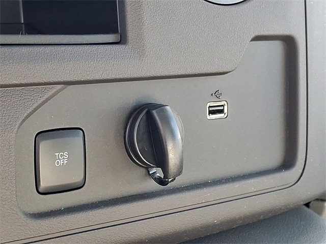 Used 2024 Ford E-450 Cutaway - photo 14