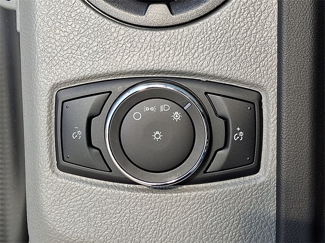 Used 2024 Ford E-450 Cutaway - photo 17