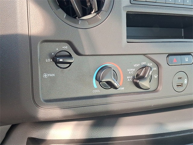Used 2024 Ford E-450 Cutaway - photo 6
