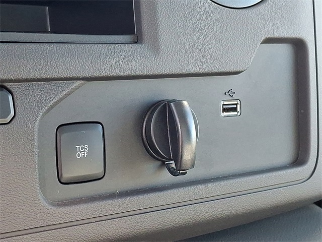 Used 2024 Ford E-450 Cutaway - photo 13