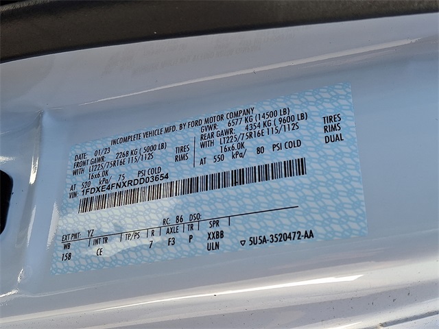 Used 2024 Ford E-450 Cutaway - photo 17