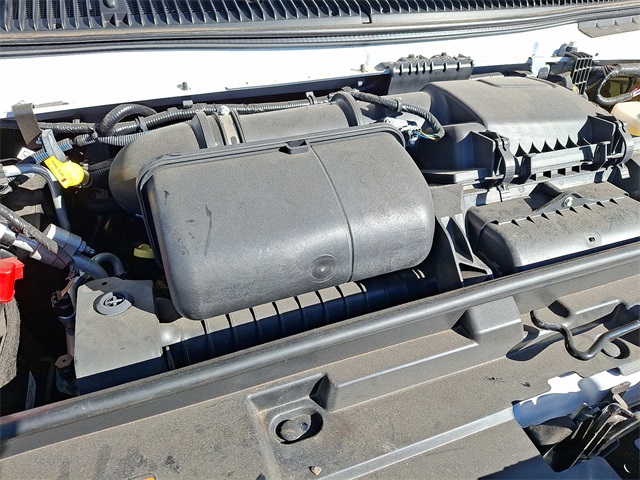 Used 2024 Ford E-450 Cutaway - photo 18
