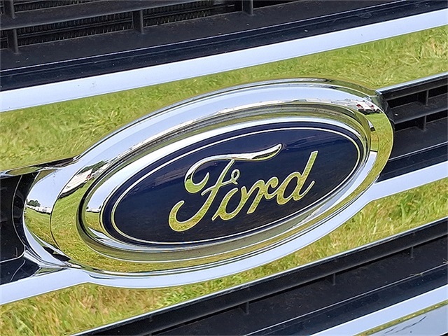 New 2023 Ford E-450 Cutaway - photo 3
