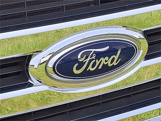 New 2023 Ford E-350 Cutaway - photo 3