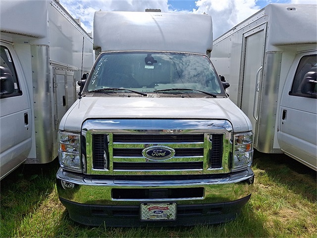 New 2023 Ford E-350 - photo 2