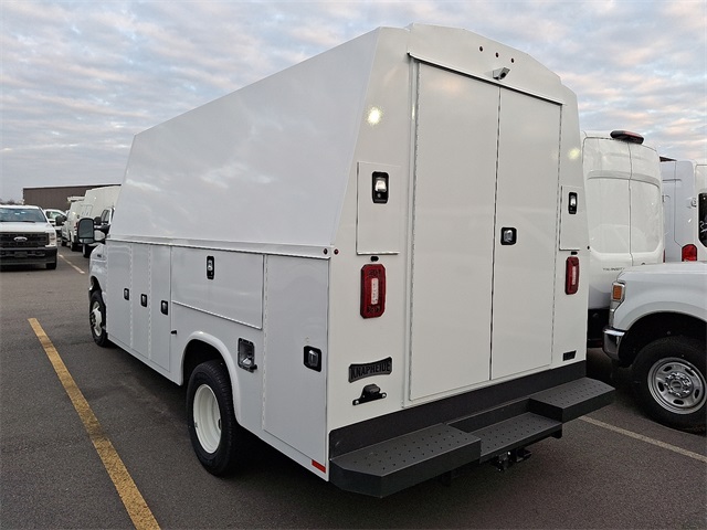 New 2025 Ford E-450 Cutaway - photo 8