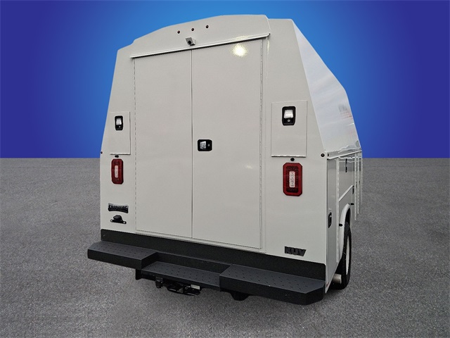 New 2025 Ford E-450 Cutaway - photo 7