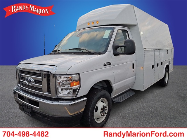 New 2025 Ford E-450 Cutaway - photo 5