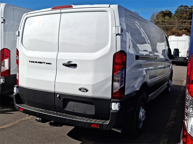 New 2026 Ford Transit 250 Low Roof Empty Cargo Van - photo 4