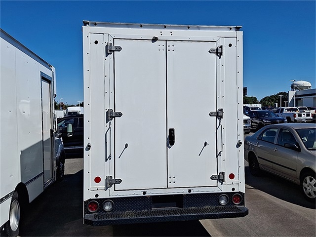 New 2021 Ford E-350 Cutaway - photo 4