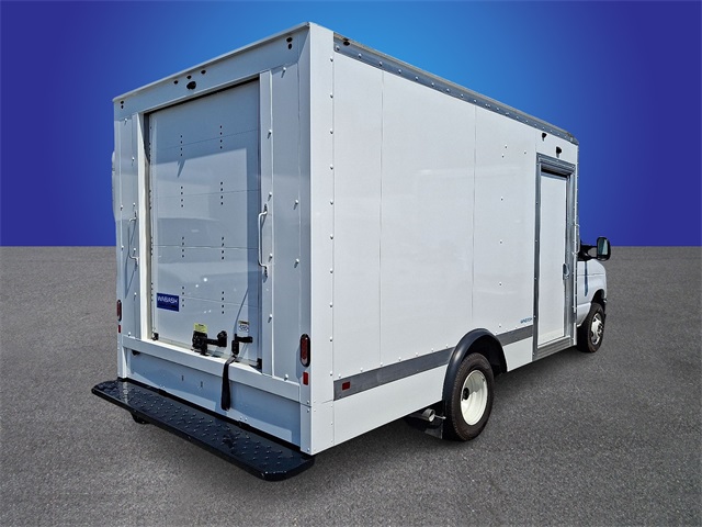 New 2024 Ford E-450 - photo 2