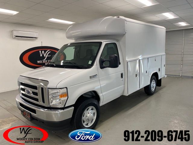 New 2025 Ford E-350 Cutaway - photo 3