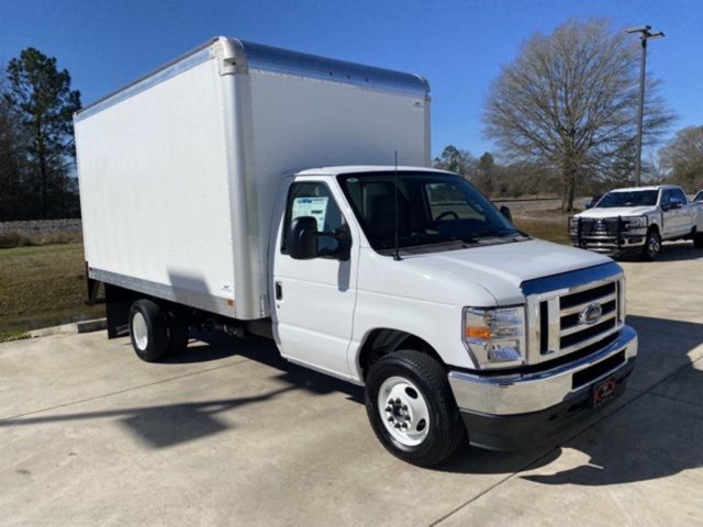 New 2025 Ford E-350 Cutaway - photo 3