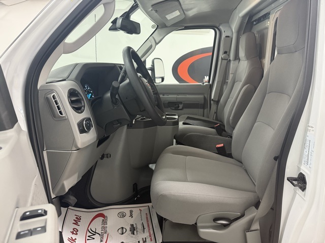 New 2026 Ford E-350 Cutaway - photo 9