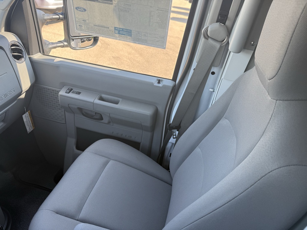 New 2026 Ford E-350 Cutaway - photo 14