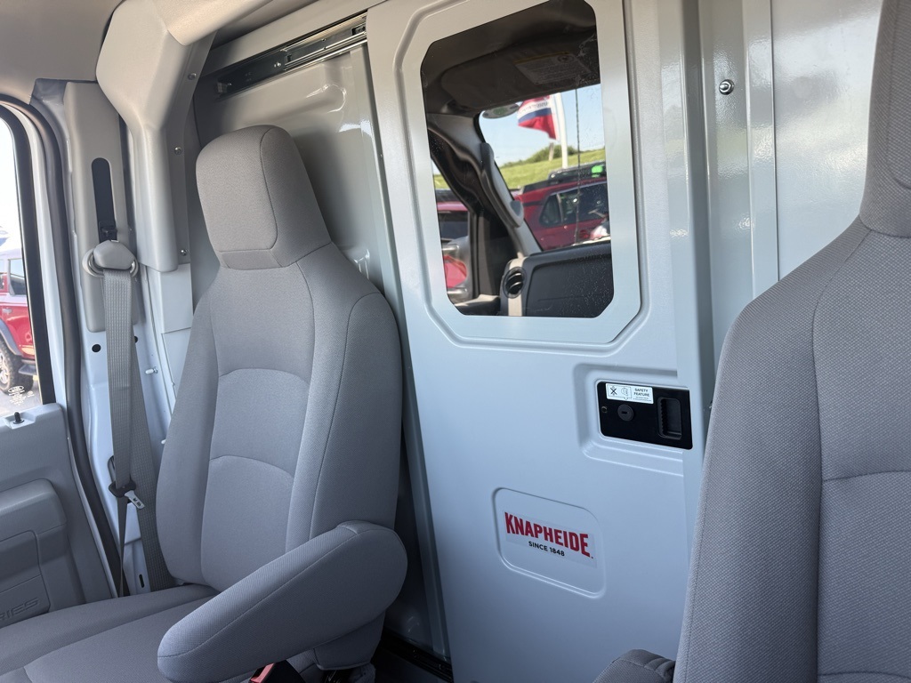 New 2026 Ford E-350 Cutaway - photo 19