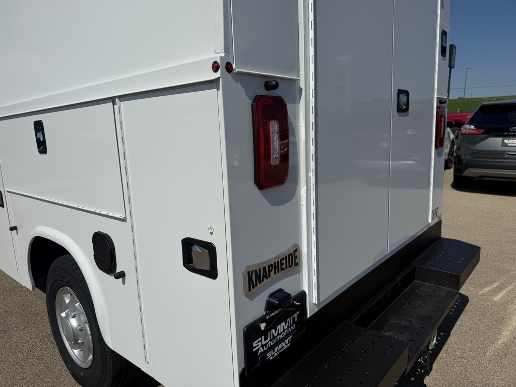 New 2026 Ford E-350 Cutaway - photo 24