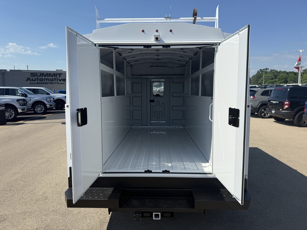 New 2026 Ford E-350 Cutaway - photo 28
