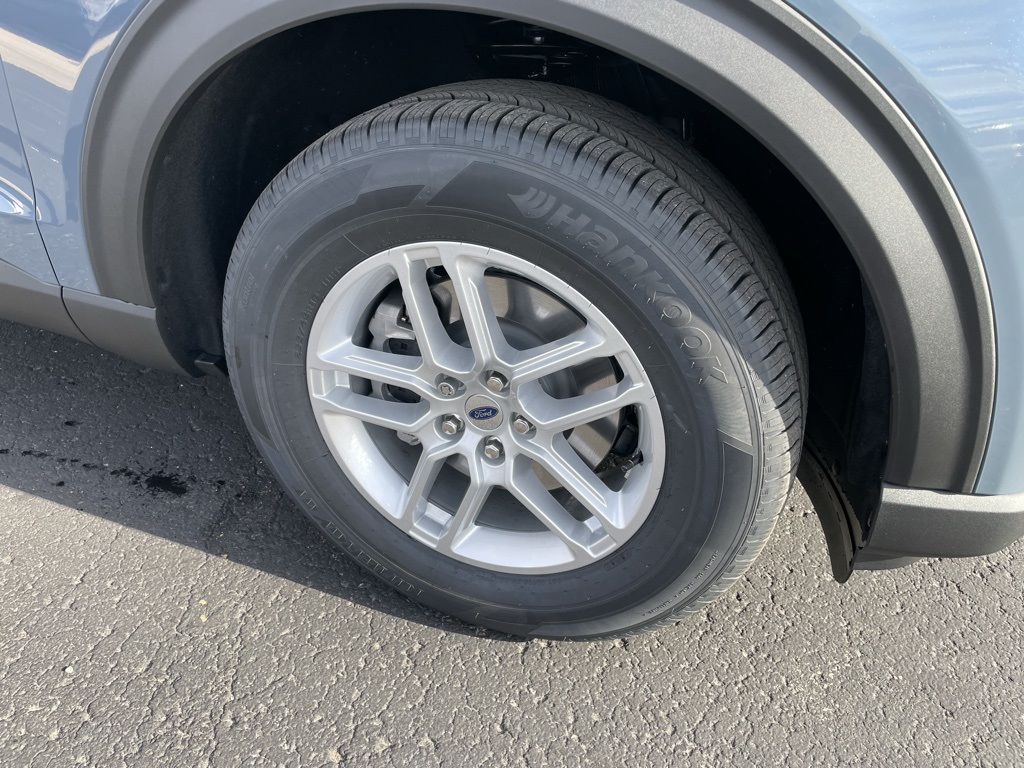New 2026 Ford Explorer ACTIV - photo 3