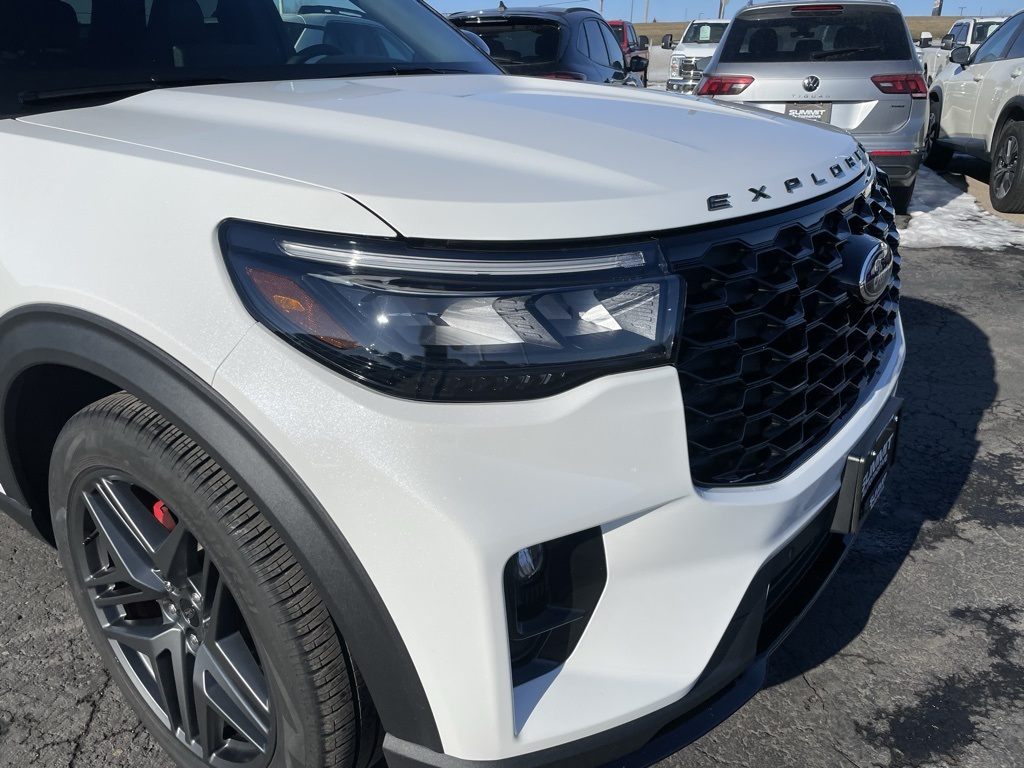 Used 2025 Ford Explorer ST - photo 31