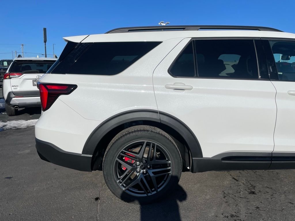 Used 2025 Ford Explorer ST - photo 33