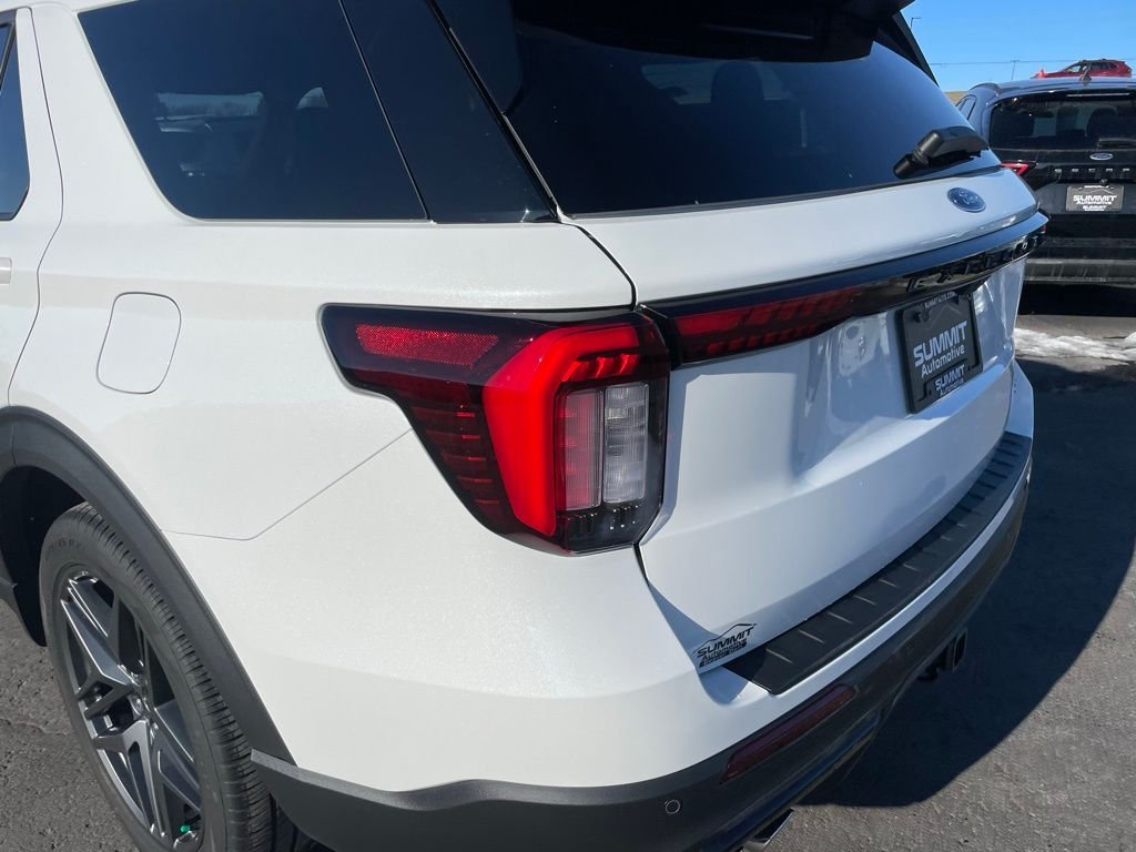 Used 2025 Ford Explorer ST - photo 42