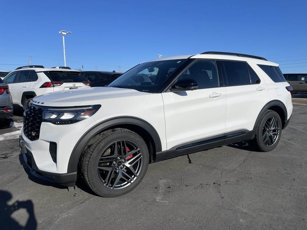 Used 2025 Ford Explorer ST - photo 4