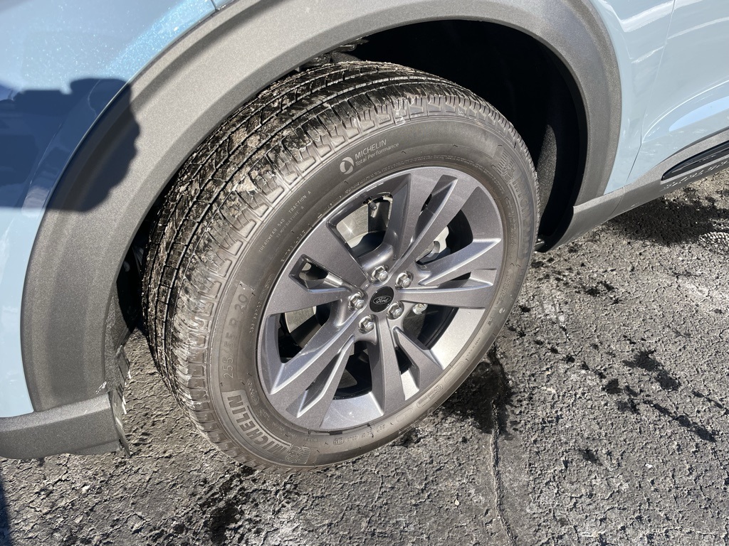 New 2026 Ford Explorer - photo 2