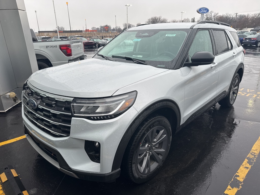 New 2026 Ford Explorer - photo 1