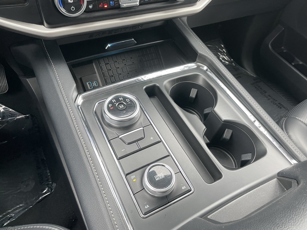Used 2024 Ford Expedition XLT - photo 14