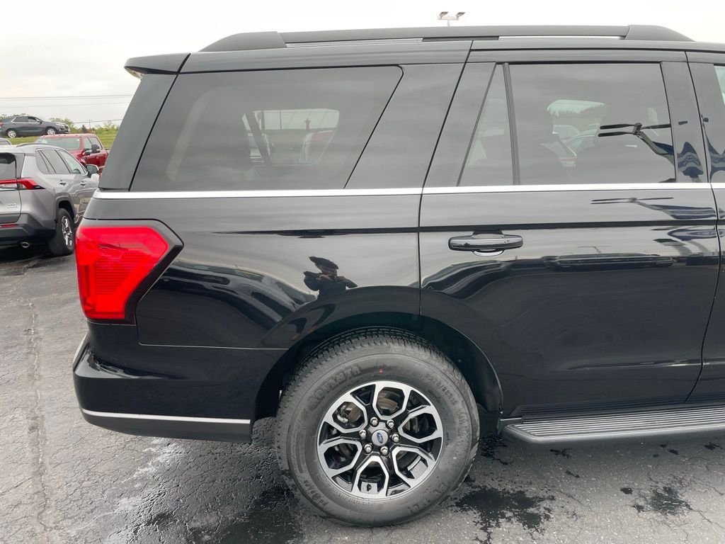 Used 2024 Ford Expedition XLT - photo 30