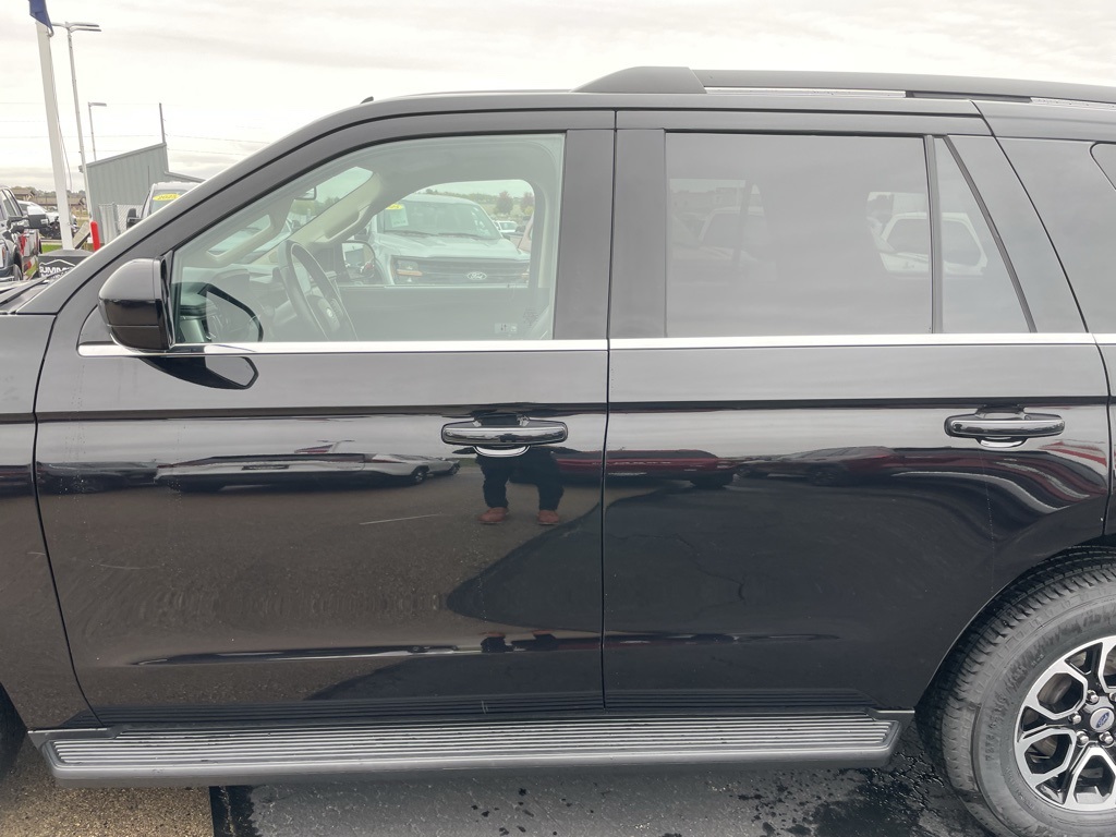 Used 2024 Ford Expedition XLT - photo 38