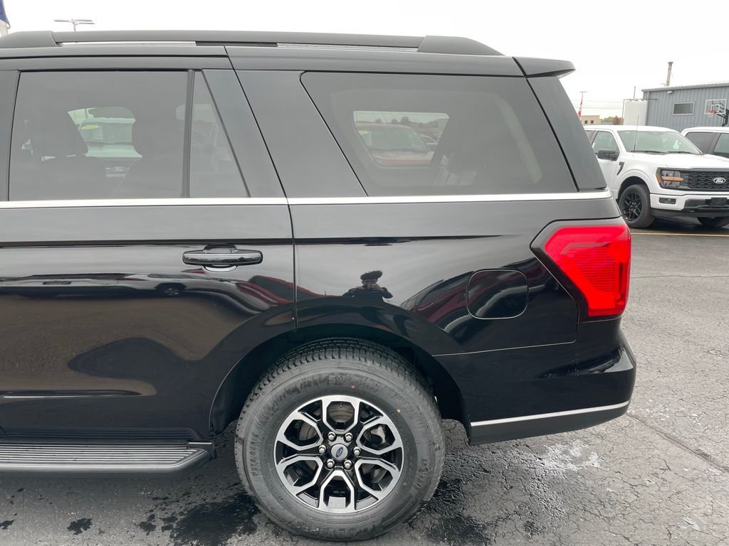Used 2024 Ford Expedition XLT - photo 39