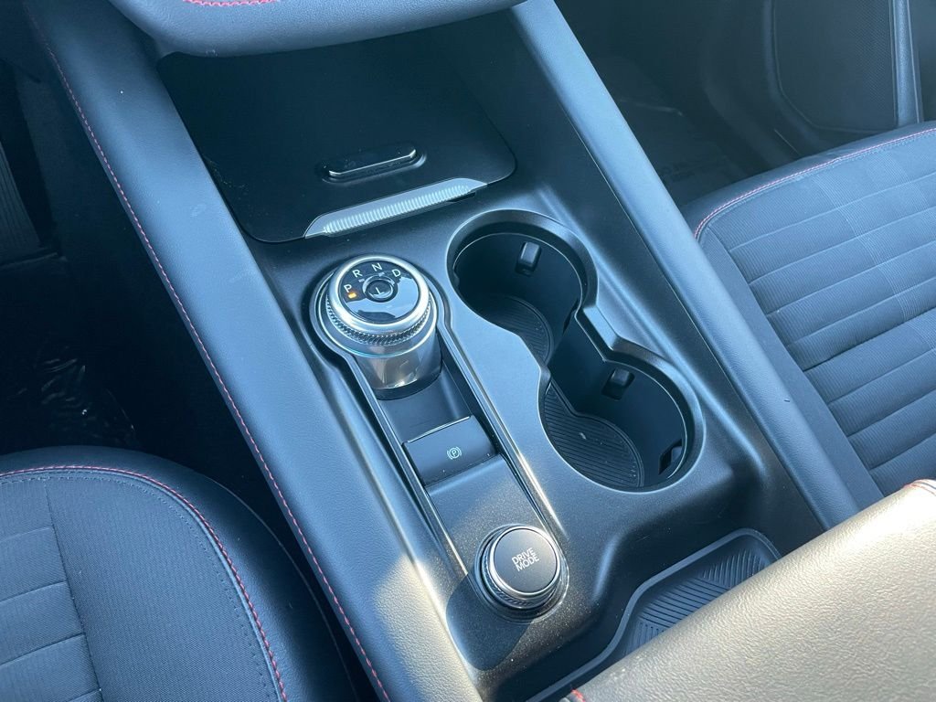 Used 2025 Ford Explorer - photo 2