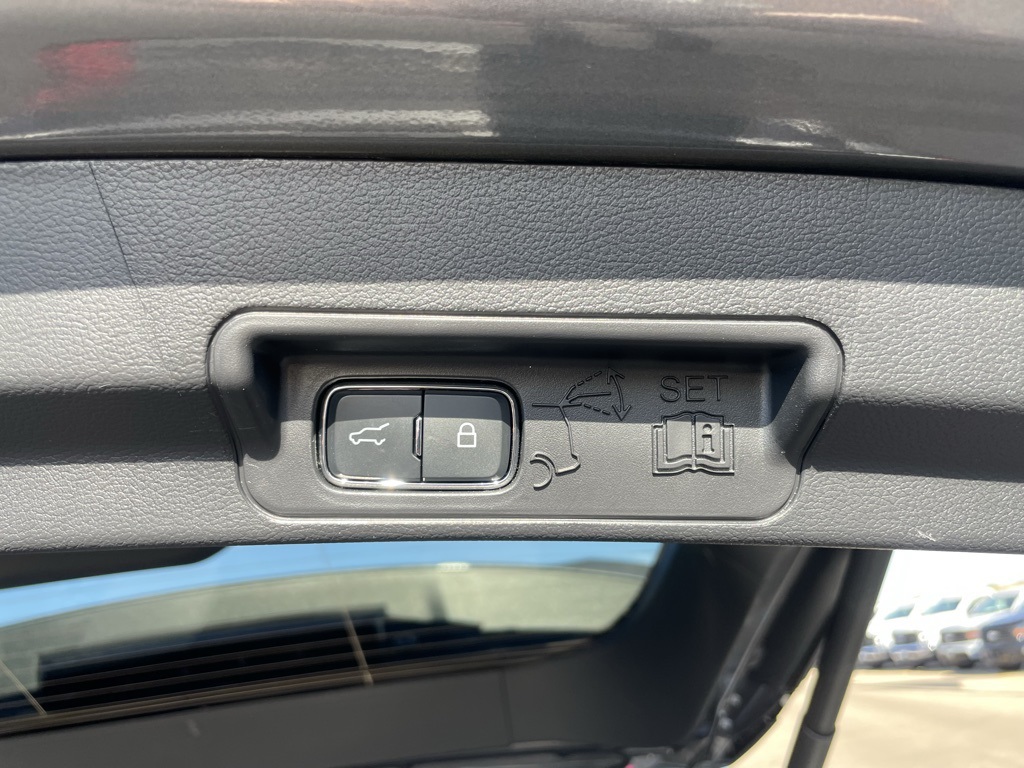 Used 2025 Ford Explorer ST-Line - photo 24