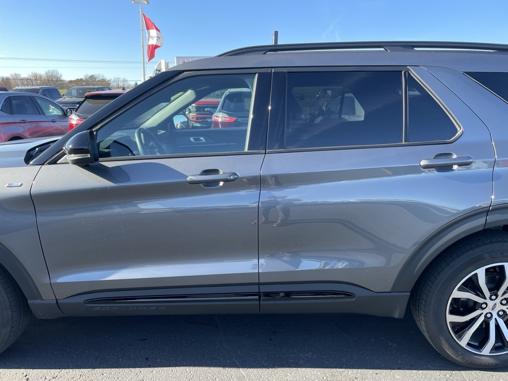 Used 2025 Ford Explorer ST-Line - photo 26