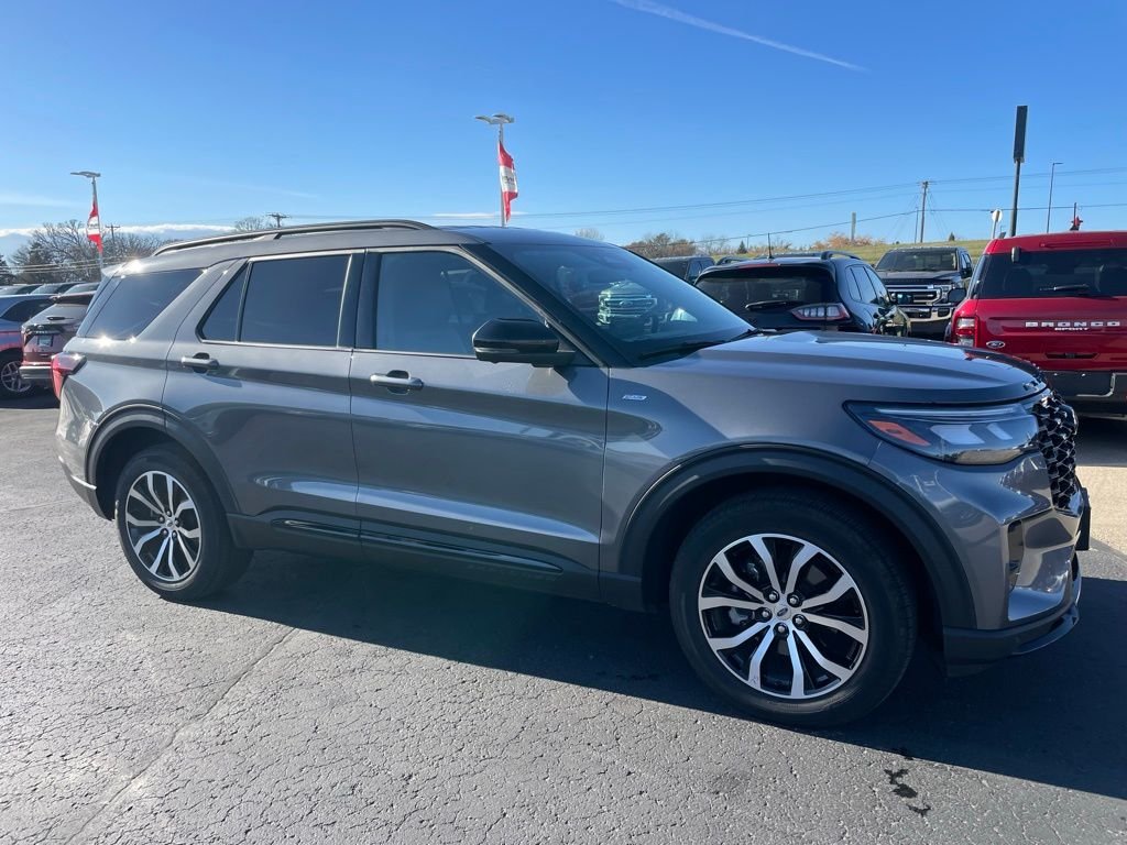 Used 2025 Ford Explorer ST-Line - photo 48