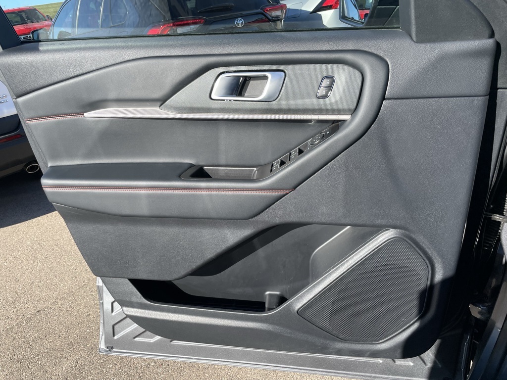 Used 2025 Ford Explorer ST-Line - photo 42