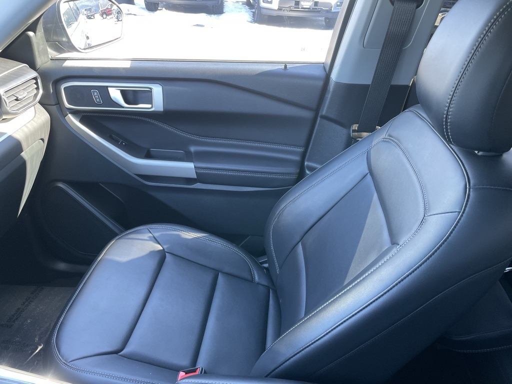 Used 2023 Ford Explorer XLT - photo 19