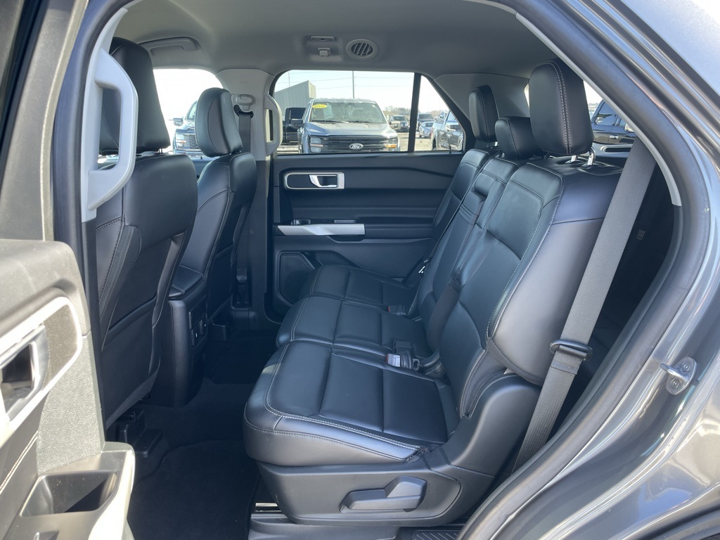 Used 2023 Ford Explorer XLT - photo 7