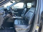 Used 2023 Ford Explorer XLT thumbnail 6