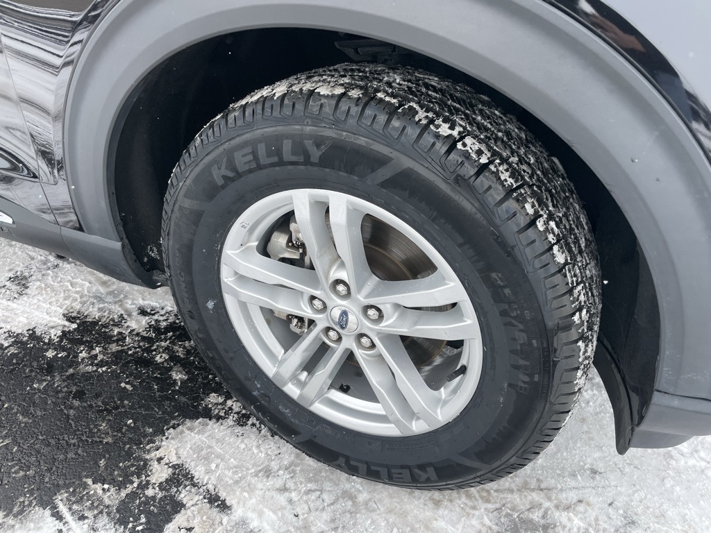 Used 2023 Ford Explorer - photo 2