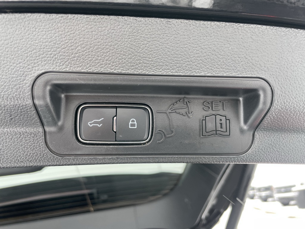 Used 2023 Ford Explorer XLT - photo 35