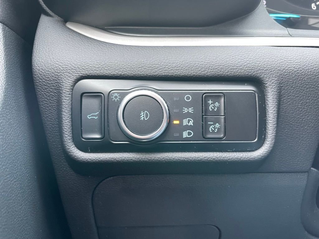 Used 2023 Ford Explorer XLT - photo 47