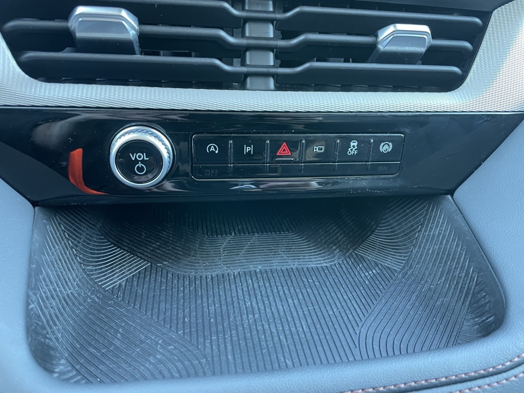 Used 2025 Ford Explorer ACTIV - photo 11