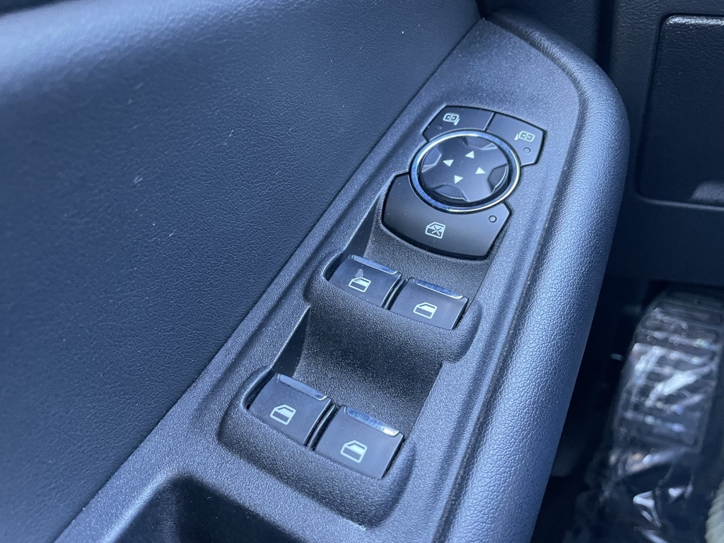 Used 2023 Ford Edge SEL - photo 21