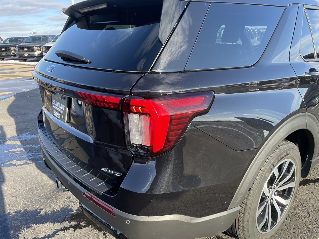 Used 2025 Ford Explorer ST-Line - photo 40