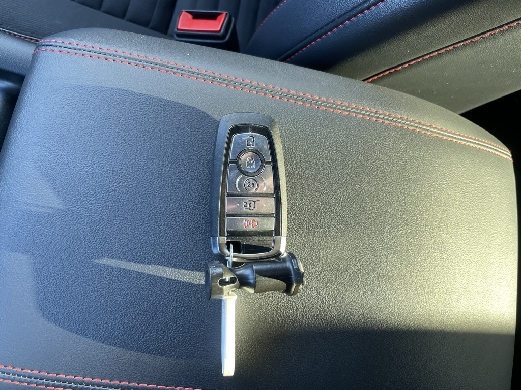 Used 2025 Ford Explorer ST-Line - photo 47
