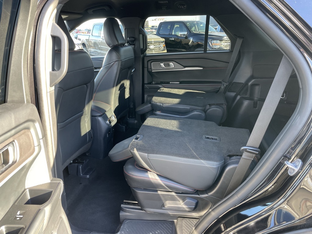 Used 2025 Ford Explorer ST-Line - photo 56